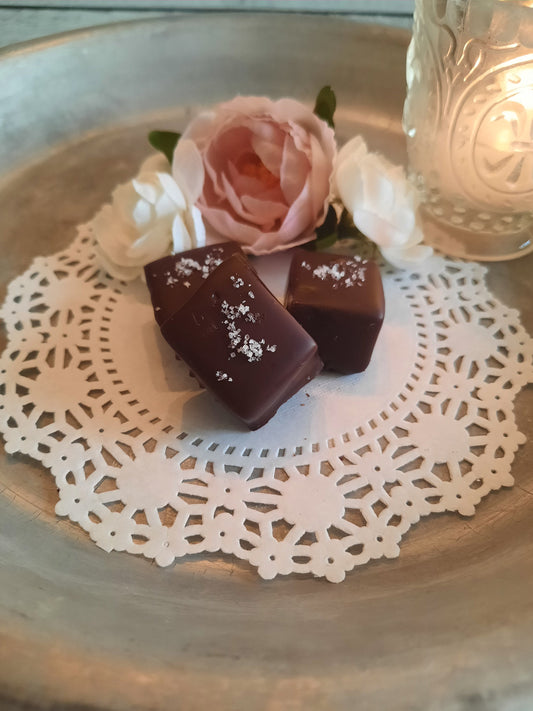 dark chocolate dipped sea salt caramels (holiday pre-order)